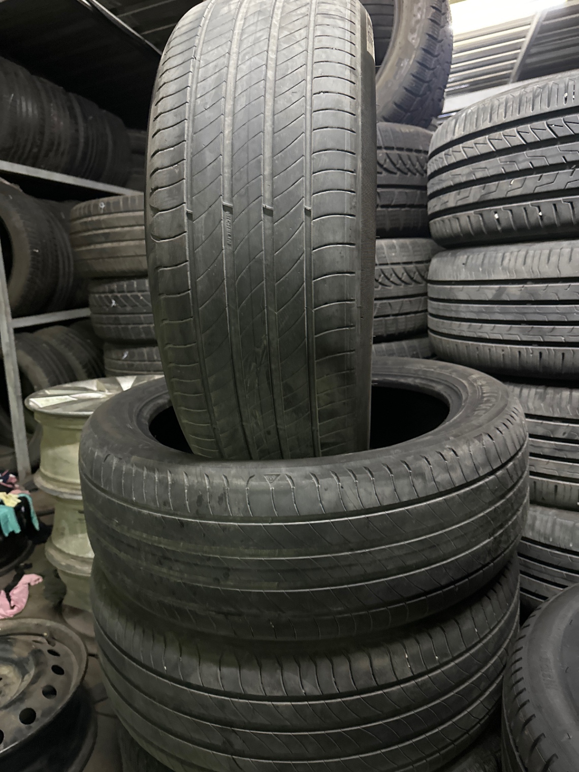 michelin 235/45/20